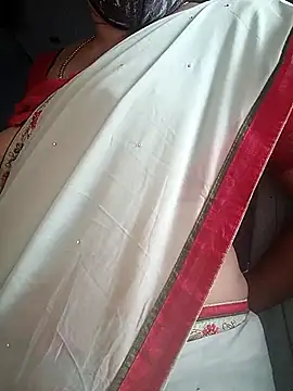 Snapshot of Tamil_Sivani chatting on 09-26-25, 11:03 Tamil Sivani online show from 09-26-25, 11:03