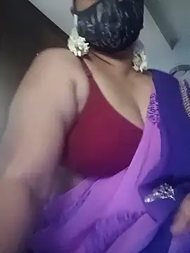 Snapshot of Tamil_Sivani chatting on 09-28-25, 02:39 Tamil Sivani online show from 09-28-25, 02:39