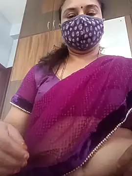 Snapshot of Tamil_Sivani chatting on 10-10-25, 07:51 Tamil Sivani online show from 10-10-25, 07:51