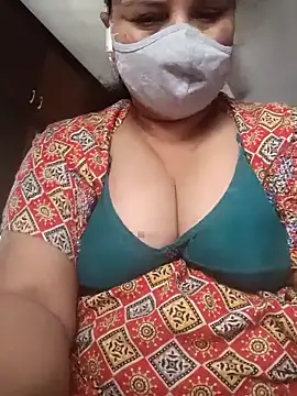 Snapshot of Tamil_Sivani chatting on 10-15-25, 03:39 Tamil Sivani online show from 10-15-25, 03:39