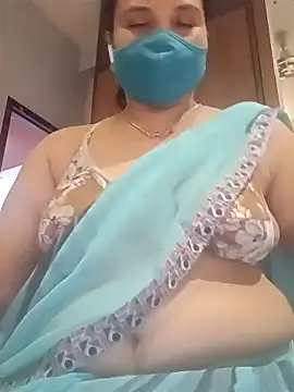 Snapshot of Tamil_Sivani chatting on 11-18-25, 03:27 Tamil Sivani online show from 11-18-25, 03:27