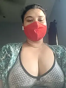 Snapshot of Tamil_Sivani chatting on 11-25-25, 03:39 Tamil Sivani online show from 11-25-25, 03:39