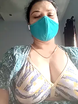 Snapshot of Tamil_Sivani chatting on 12-01-25, 03:33 Tamil Sivani online show from 12-01-25, 03:33