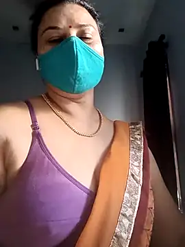 Snapshot of Tamil_Sivani chatting on 12-02-25, 03:23 Tamil Sivani online show from 12-02-25, 03:23