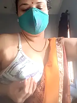 Snapshot of Tamil_Sivani chatting on 12-03-25, 03:03 Tamil Sivani online show from 12-03-25, 03:03