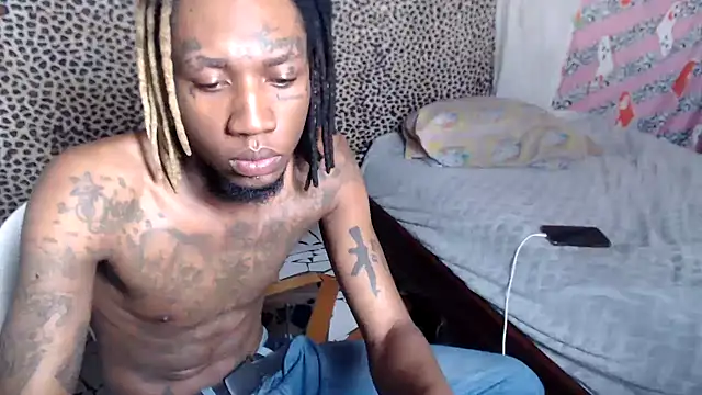 Snapshot of mike_ross11 chatting on 07-12-26, 03:03 mike ross11 online show from 07-12-26, 03:03