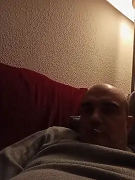 Snapshot of geli45 chatting on 01-10-26, 10:14 geli45 online show from 01-10-26, 10:14