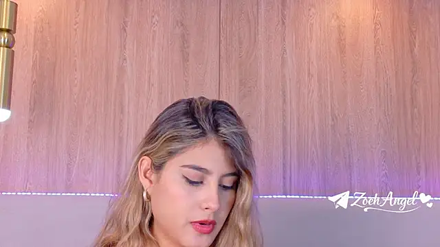 ZoehAngel online show from 04-19-26, 01:54