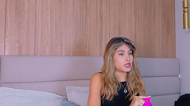 ZoehAngel online show from 04-21-26, 12:00