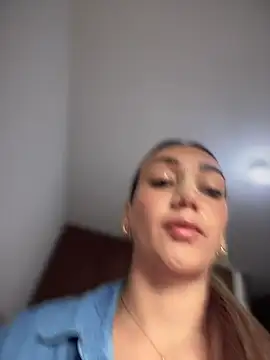 Ninabigtitied online show from 04-21-26, 11:49