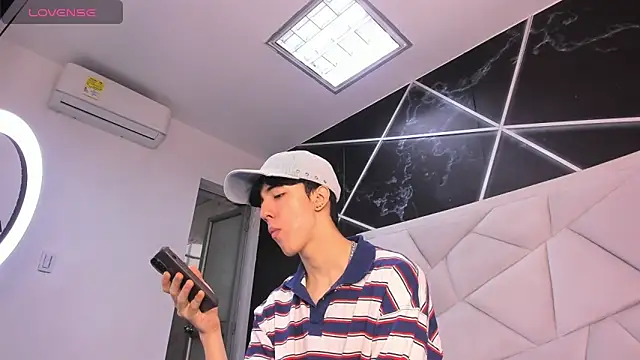 AerumChae online show from 04-23-26, 12:15