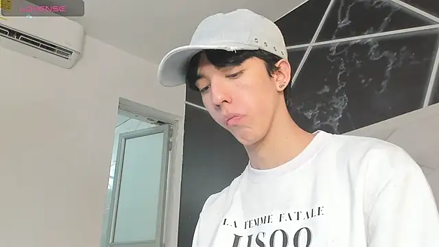 Snapshot of AerumChae chatting on 06-26-26, 12:09 AerumChae online show from 06-26-26, 12:09