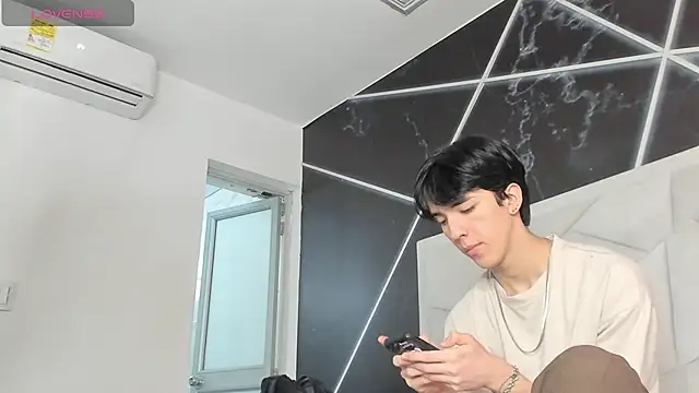 Snapshot of AerumChae chatting on 06-27-26, 12:22 AerumChae online show from 06-27-26, 12:22