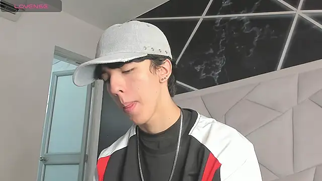 Snapshot of AerumChae chatting on 06-30-26, 12:28 AerumChae online show from 06-30-26, 12:28