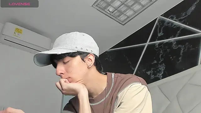 Snapshot of AerumChae chatting on 07-04-26, 01:06 AerumChae online show from 07-04-26, 01:06