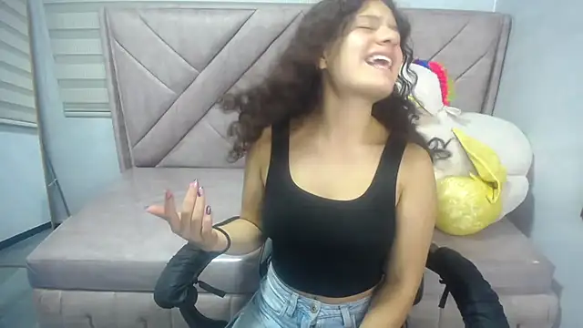 Velvet Moon V online show from 09-13-25, 01:33