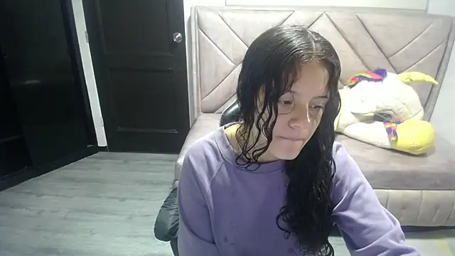 Velvet Moon V online show from 10-16-25, 01:23