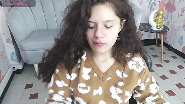 Snapshot of Velvet_Moon_V chatting on 03-14-26, 01:27 Velvet Moon V online show from 03-14-26, 01:27