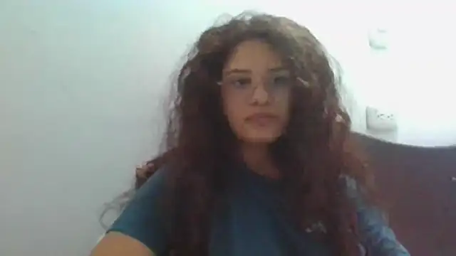 Snapshot of Velvet_Moon_V chatting on 04-15-26, 07:58 Velvet Moon V online show from 04-15-26, 07:58