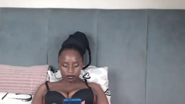 Jah-Queen online show from 01-06-26, 07:50