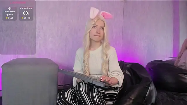 AriMonoban online show from 11-11-25, 12:16