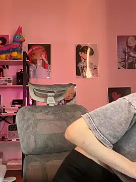 madi snow online show from 03-07-26, 05:37