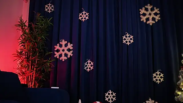 Snapshot of _ChloeLee_ chatting on 12-13-25, 07:53 ChloeLee online show from 12-13-25, 07:53