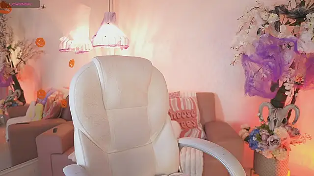 JadeSummerr online show from 10-18-25, 11:44