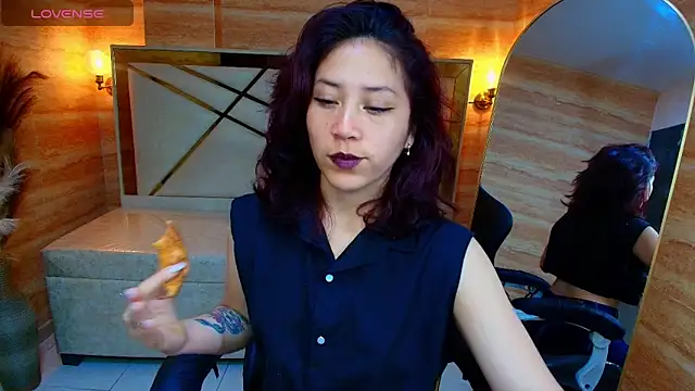 valentina r  online show from 12-04-25, 12:47