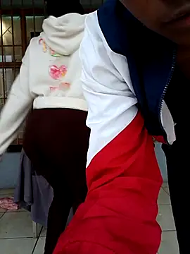 SweetHoney21  online show from 12-14-25, 04:56