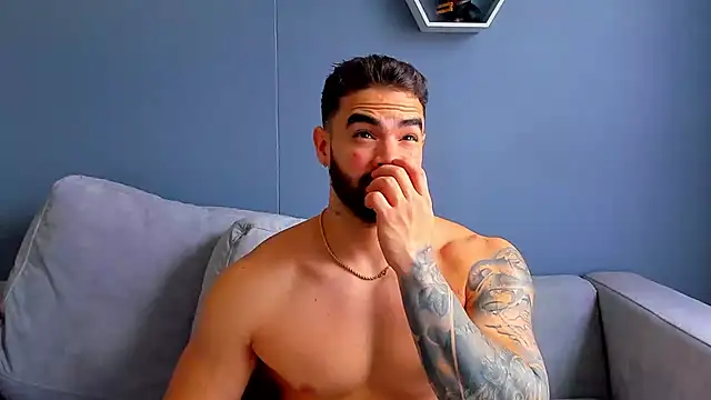 Snapshot of Paul_Phoenix chatting on 09-17-25, 08:32 Paul Phoenix online show from 09-17-25, 08:32