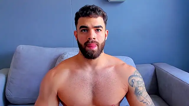 Snapshot of Paul_Phoenix chatting on 10-06-25, 09:01 Paul Phoenix online show from 10-06-25, 09:01