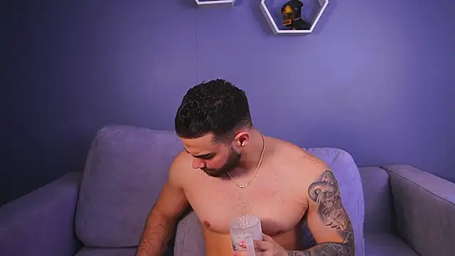 Snapshot of Paul_Phoenix chatting on 11-07-25, 06:19 Paul Phoenix online show from 11-07-25, 06:19