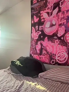 PrettyBabriexox online show from 04-24-26, 09:39