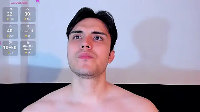 Snapshot of jasonxd9898 chatting on 10-31-25, 01:06 jasonxd9898 online show from 10-31-25, 01:06