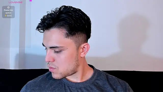 Snapshot of jasonxd9898 chatting on 11-09-25, 01:04 jasonxd9898 online show from 11-09-25, 01:04