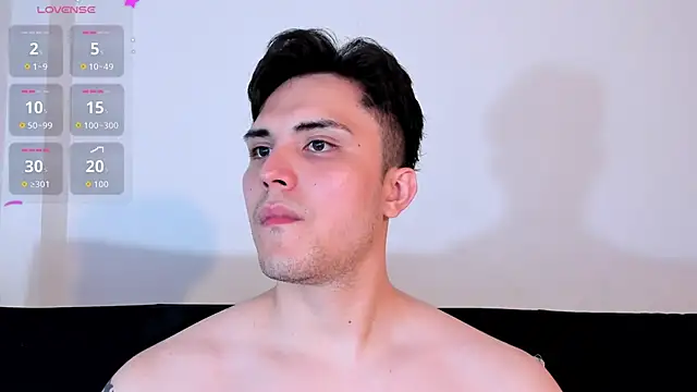 Snapshot of jasonxd9898 chatting on 11-12-25, 01:39 jasonxd9898 online show from 11-12-25, 01:39