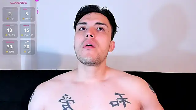 Snapshot of jasonxd9898 chatting on 11-20-25, 01:22 jasonxd9898 online show from 11-20-25, 01:22