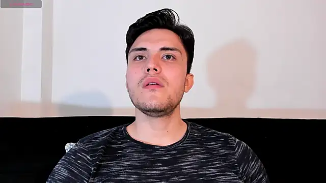 Snapshot of jasonxd9898 chatting on 11-29-25, 02:03 jasonxd9898 online show from 11-29-25, 02:03