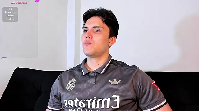 Snapshot of jasonxd9898 chatting on 12-05-25, 01:03 jasonxd9898 online show from 12-05-25, 01:03