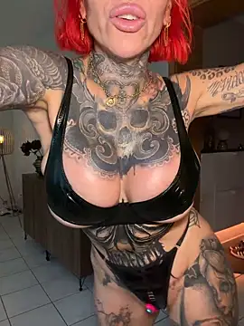 CatCoxx online show from 04-24-26, 05:15