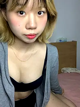 zhaomosheng125216 online show from 10-24-25, 12:52