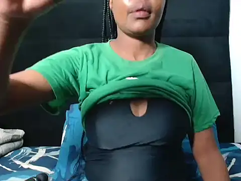 Snapshot of CreamySexyPussy chatting on 10-01-25, 03:40 CreamySexyPussy online show from 10-01-25, 03:40