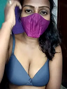 Tamil kavinila online show from 10-24-25, 04:03