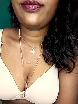 Tamil kavinila online show from 11-06-25, 04:24