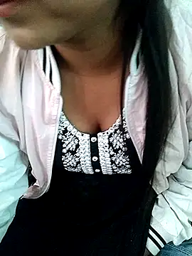 Kavya Rathore online show from 11-29-25, 04:37