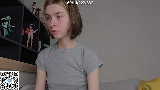 Snapshot of bertamimi chatting on 10-14-25, 06:42 bertamimi online show from 10-14-25, 06:42