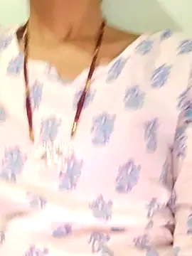 poojam93 online show from 09-19-25, 01:51