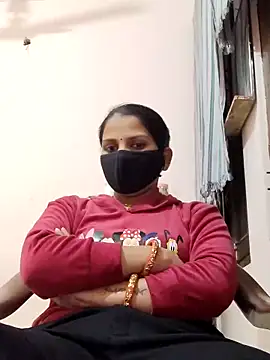 poojam93 online show from 12-15-25, 03:27