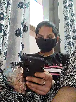 poojam93 online show from 02-05-26, 03:38